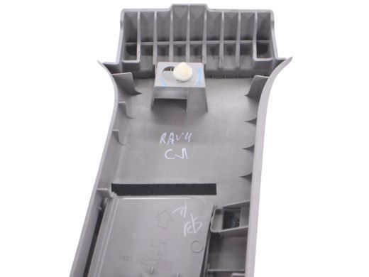 Накладка средней стойки верхняя левая внутренняя TOYOTA RAV4 CA30W 2005-2010 62420-42040-B0, 62420-42040-B0, A
