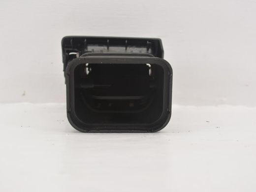 Дефлектор повітряний передній лівий VOLVO V50 P12 2010-2012 39888289, 39888289, A