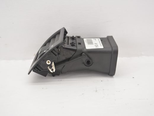 Дефлектор повітряний передній лівий VOLVO V50 P12 2010-2012 39888289, 39888289, A