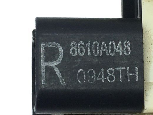 Кнопка регулировки сидения задняя правая CITROEN C-CROSSER 2007-2013 8610A048, 8610A048, A