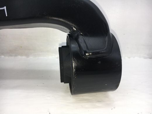 Важіль передньої підвіски правий CHEVROLET TRAX U200 2013-2016 95025705, 95025705, B