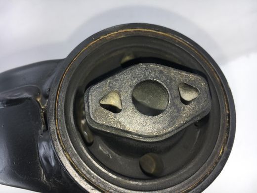 Важіль передньої підвіски правий CHEVROLET TRAX U200 2013-2016 95025705, 95025705, B