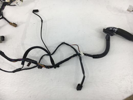 Проводка крышки багажника правая INFINITI QX56 2004-2010 24070ZQ10B, 24070ZQ10B, A