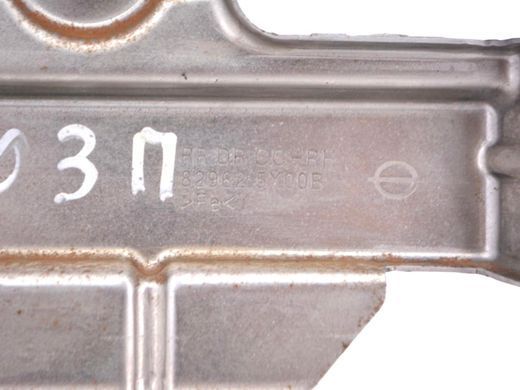 Кронштейн ручки дверей задній правий NISSAN NAVARA D40 2010-2014 (карти) 829625X00B, 829625X00B, A