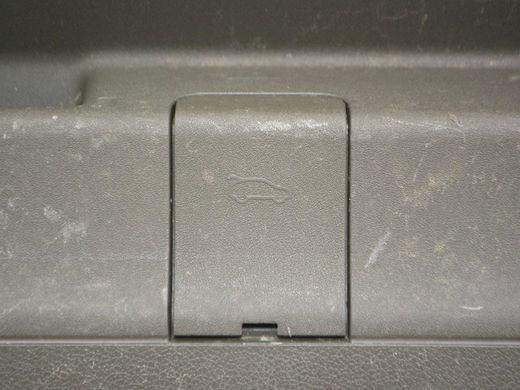 Карта крышки багажника AUDI Q5 2008-2012 8R0867979B, 8R0867979B, B