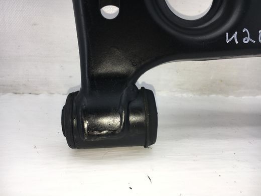 Важіль передньої підвіски правий CHEVROLET TRAX U200 2013-2016 95025705, 95025705, B