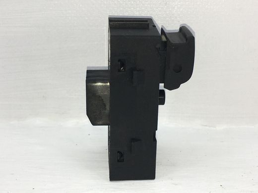 Кнопка открывания заднего стекла левая правая OPEL MOKKA 2012-2016 13301888, 13301888, A