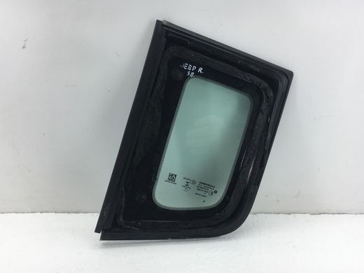 Скло дверей заднє праве JEEP RENEGADE 2018- 68438137AA, 68438137AA, A
