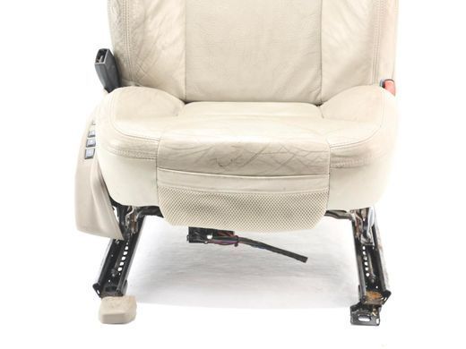 Сидіння переднє праве VOLVO XC60 2008-2013 (електричне, без Airbag, з підголівником) 6841910, 6841910, B