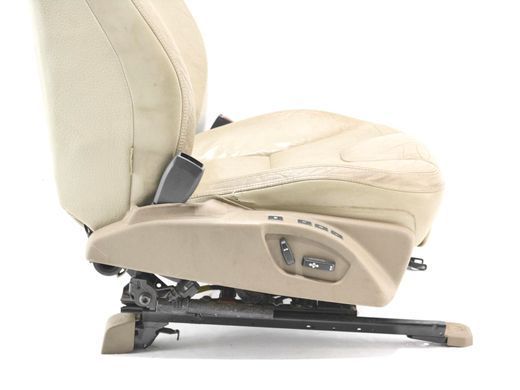 Сидіння переднє праве VOLVO XC60 2008-2013 (електричне, без Airbag, з підголівником) 6841910, 6841910, B