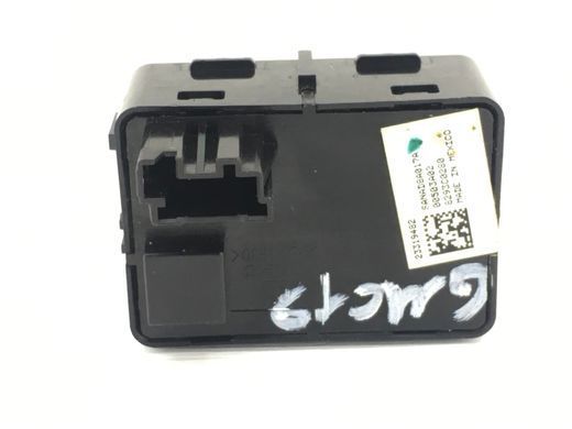 Кнопка підігріву передня ліва GMC TERRAIN 2017-2021 (84693329) 23319482, 23319482, A