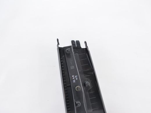 Накладка средней стойки нижняя правая внутренняя VOLVO XC60 2008-2013 39818029, 39818029, B