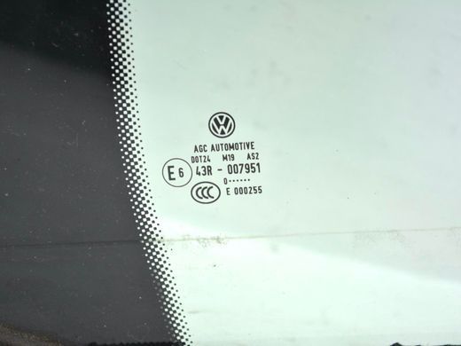 Скло дверей заднє праве VOLKSWAGEN TIGUAN 2007-2011 5N0845214D, 5N0845214D, B