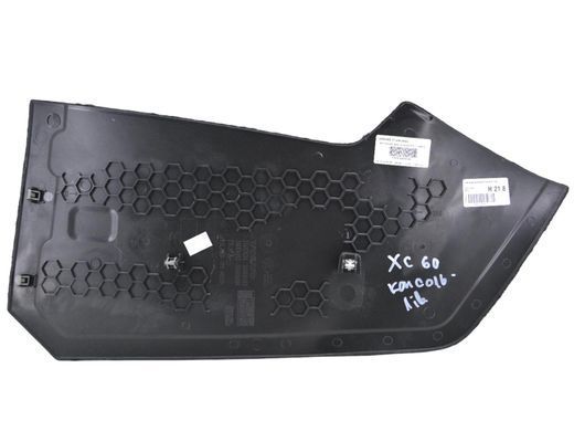 Накладка центральной консоли левая VOLVO XC60 2017- 31417526, 31417526, A