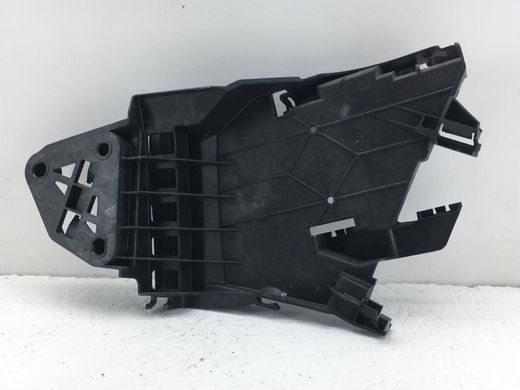 Кронштейн замка дверей задній правий VOLVO S60 Y20 2013-2018 30784317, 30784317, A
