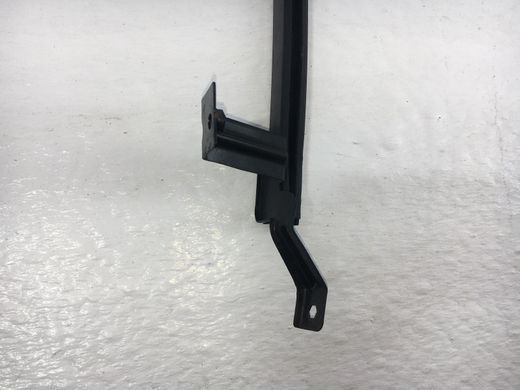 Направляющая стекла двери передняя правая CHEVROLET ORLANDO 2010-2017 95235039, 95235039, A