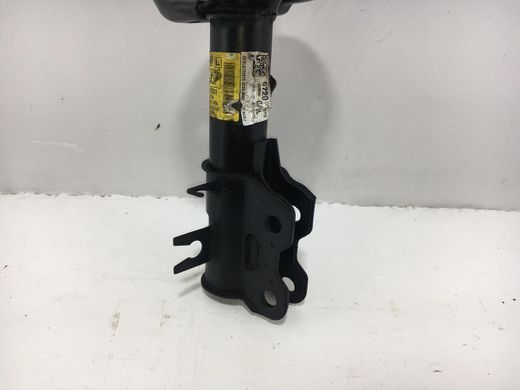Амортизатор передній лівий CHEVROLET TRAX U200 2013-2016 95137357, 95137357, A