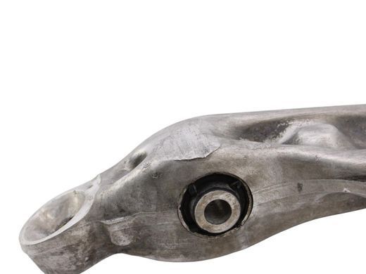 Рычаг передней подвески нижний правый VOLVO S60 SPA 2019-2024 32370930, 32370930, A