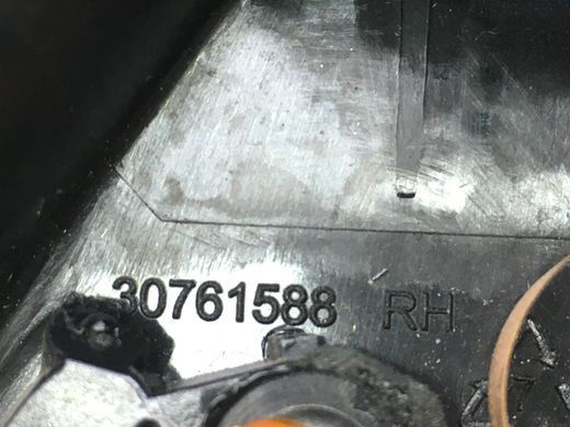 Накладка зеркала передняя правая внутренняя VOLVO XC60 2008-2013 (з динаміком 30781066 та датчиком) 30761588, 30761588, A