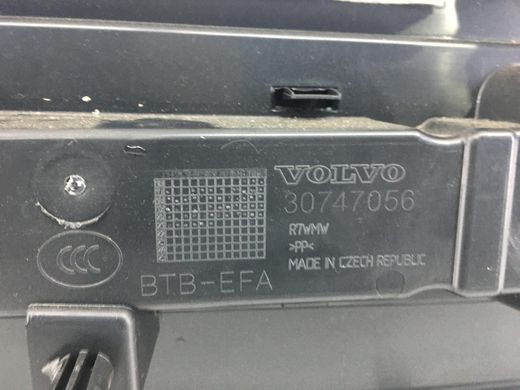 Карта кришки багажника VOLVO XC40 2017- 30747056, 30747056, B