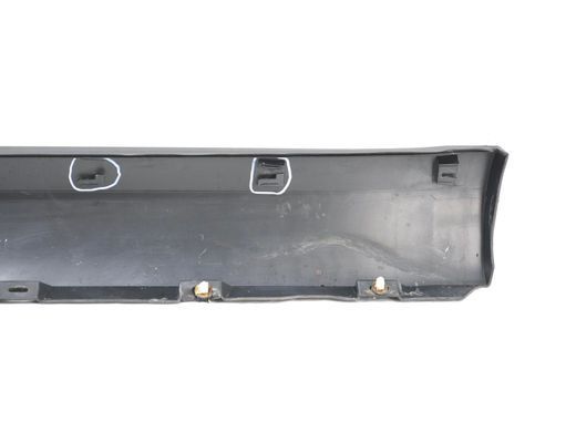 Накладка порога права зовнішня SKODA YETI 2009-2013 (дефект кріплень) 5L0853856A, 5L0853856A, B