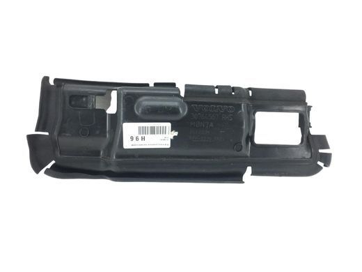 Дефлектор радиатора передний правый VOLVO XC60 2008-2013 30764567, 30764567, A
