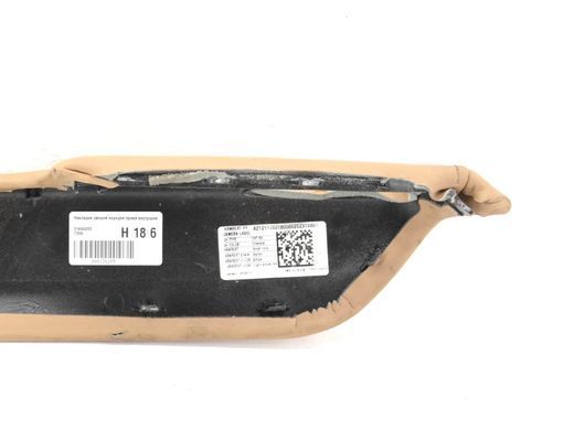 Накладка дверей передня права внутрішня VOLVO XC60 2017- 31446203, 31446203, B