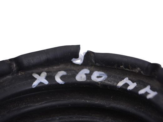 Пыльник передней стойки левый правый VOLVO XC60 2013-2017 30666842, 30666842, B