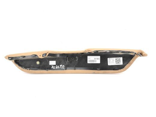 Накладка дверей передня права внутрішня VOLVO XC60 2017- 31446203, 31446203, B