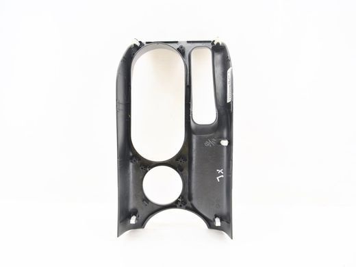 Накладка центральної консолі MITSUBISHI OUTLANDER XL 2006-2010 8011A079HA, 8011A079HA, B