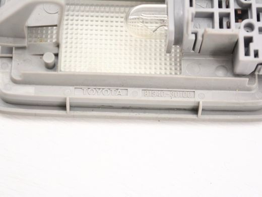 Плафон освітлення салону передній лівий правий TOYOTA RAV4 CA30W 2005-2010 8134030100B1, 8134030100B1, A