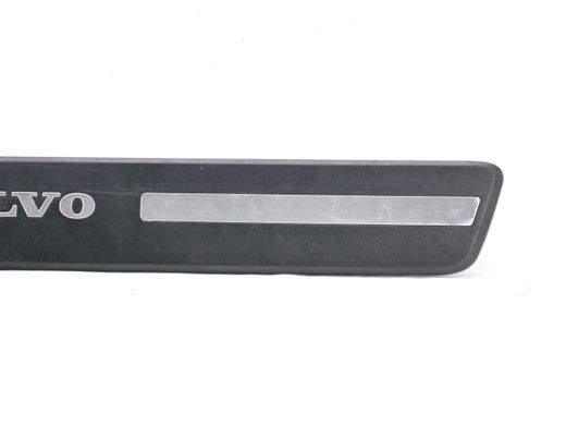 Накладка порога передня права VOLVO XC60 2013-2017 31349213, 31349213, B
