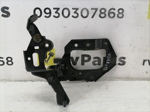 Кронштейн паливного фільтра TOYOTA AVENSIS T27 2009-2011 239210R010, 239210R010, A