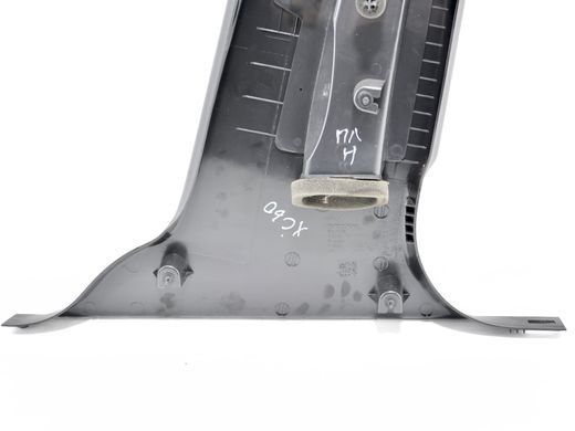 Накладка середньої стійки нижня ліва VOLVO XC60 2013-2017 6841930, 6841930, B