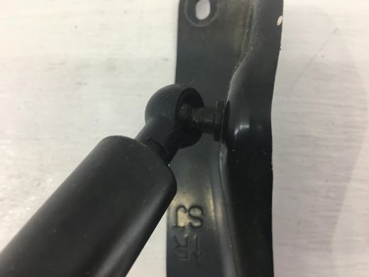 Амортизатор багажника правий SUBARU FORESTER S14 2018-2021 (63269SJ002) 63269SJ001, 63269SJ001, A