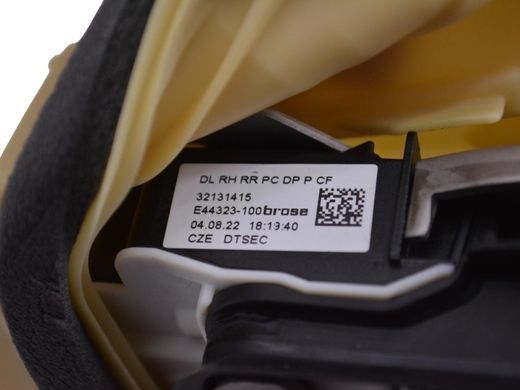 Замок дверей задній правий VOLVO S60 SPA 2019-2024 32131415, 32131415, A