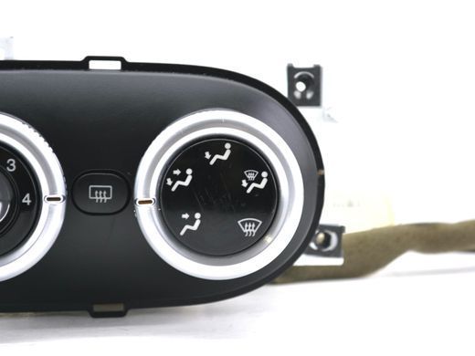 Блок управління пічкою/кліматконтролем FIAT 500L 2012-2016 (77366525) 735579747, 735579747, B