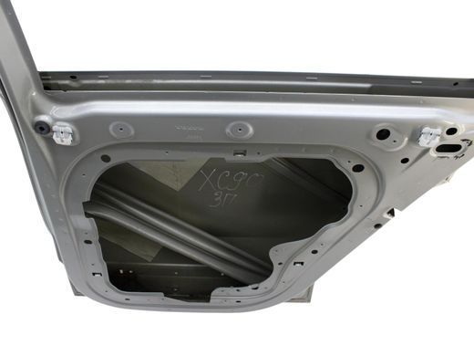 Двері задні праві VOLVO XC90 2015-2019 (дефект) 32133219, 32133219, B