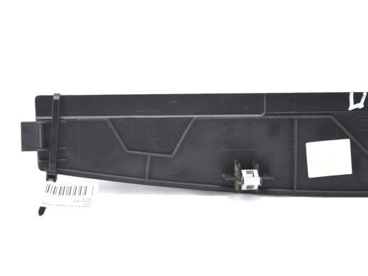 Накладка стійки лобового скла передня права LAND ROVER FREELANDER 2 L359 2006-2010 (середня) LR007457, LR007457, B
