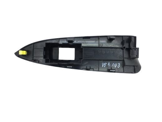 Накладка на кнопку задня ліва TOYOTA RAV4 CA30W 2005-2010 (склопідйомника) 74272-42010-B0, 74272-42010-B0, A