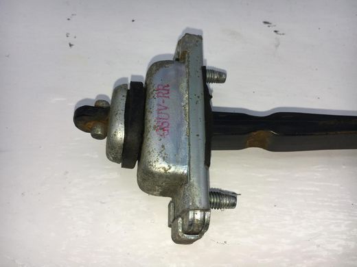 Обмежувач дверей задній лівий правий CHEVROLET TRAX U200 2013-2016 95183398, 95183398, A