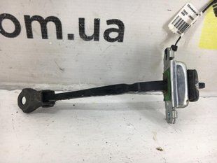 Обмежувач дверей передній правий HYUNDAI SANTA FE CM 2010-2012 79390-2B000, 79390-2B000, A