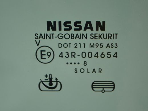 Стекло двери заднее правое NISSAN NAVARA D40 2005-2010 82300EB320, 82300EB320, A