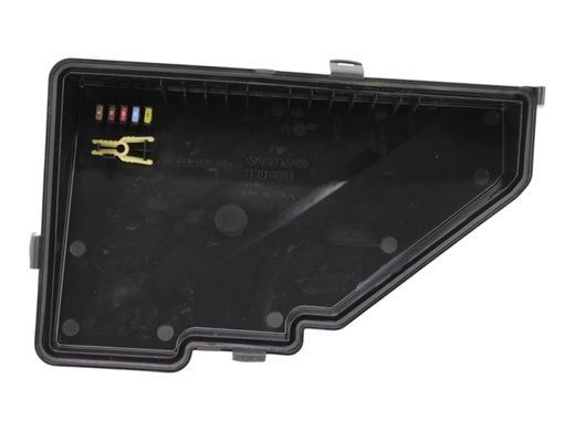 Кришка блоку запобіжників VOLVO S60 SPA 2019-2024 31398001, 31398001, A