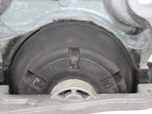 Подушка двигуна передня ліва VOLVO XC90 2015-2019 31460716, 31460716, A