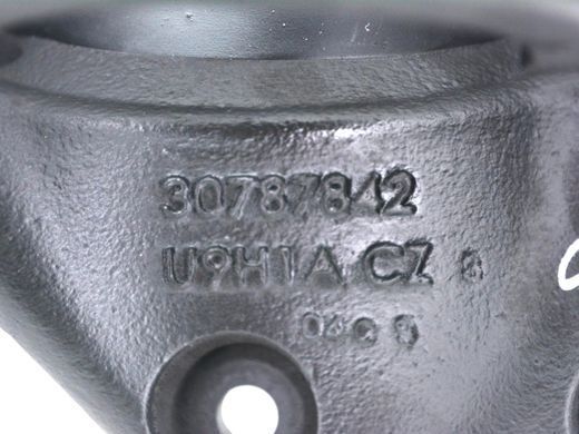 Кронштейн промвала VOLVO XC60 2008-2013 (в зборі) 30787842, 30787842, A