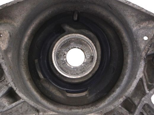 Опора амортизатора передня права AUDI Q5 2008-2012 (8K0412392F) 8K0412384F, 8K0412384F, A