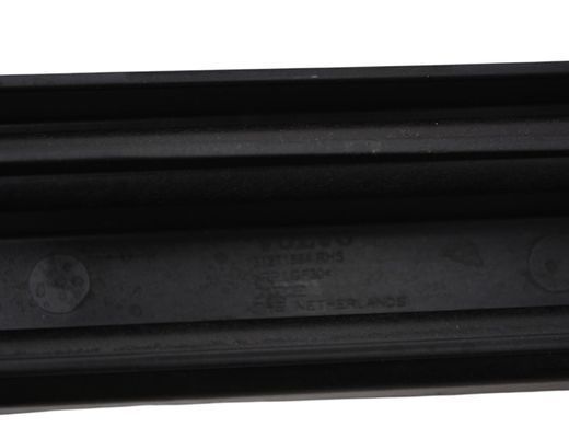 Кронштейн підлоги багажника правий VOLVO XC60 2013-2017 31271584, 31271584, A