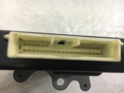 Блок управління роздавальною коробкою TOYOTA RAV4 CA30W 2005-2010 8963042010, 8963042010, A