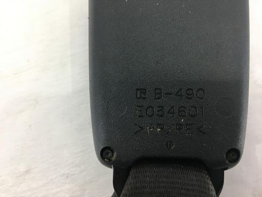 Фіксатор ременя задній внутрішній TOYOTA RAV4 CA30W 2005-2010 7338042080B0, 7338042080B0, A
